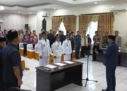 Wabub Barsel Kukuhkan Tiga Kepala Desa Dierpanjang Masa Jabatan Wabub Barsel Kukuhkan Tiga Kepala Desa Dierpanjang Masa Jabatan