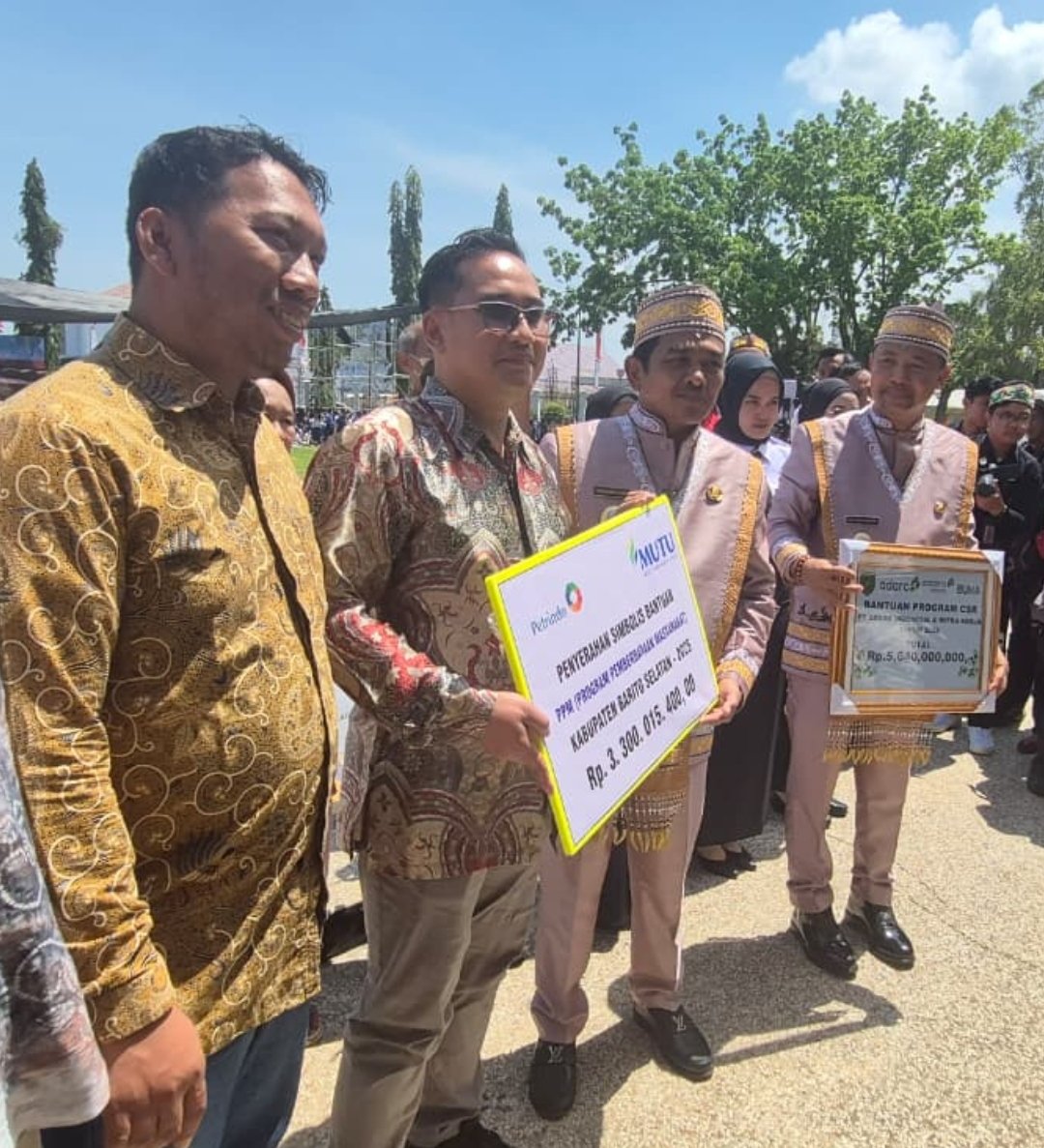 PT. MUTU Serahkan Dana PPM Rp3,3 Miliar Kepada Pemkab Barsel Screenshot 2025 09 23 18 01 33 68 99c04817c0de5652397fc8b56c3b3817