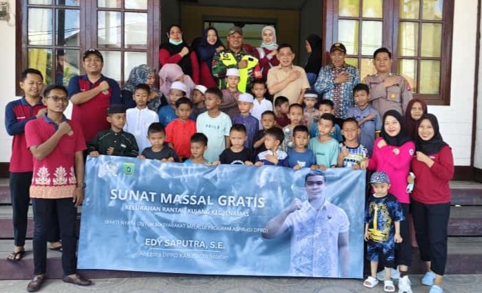 Puluhan Anak di Rantau Kujang Ikuti Sunatan Massal Gratis IMG 20251018 135437