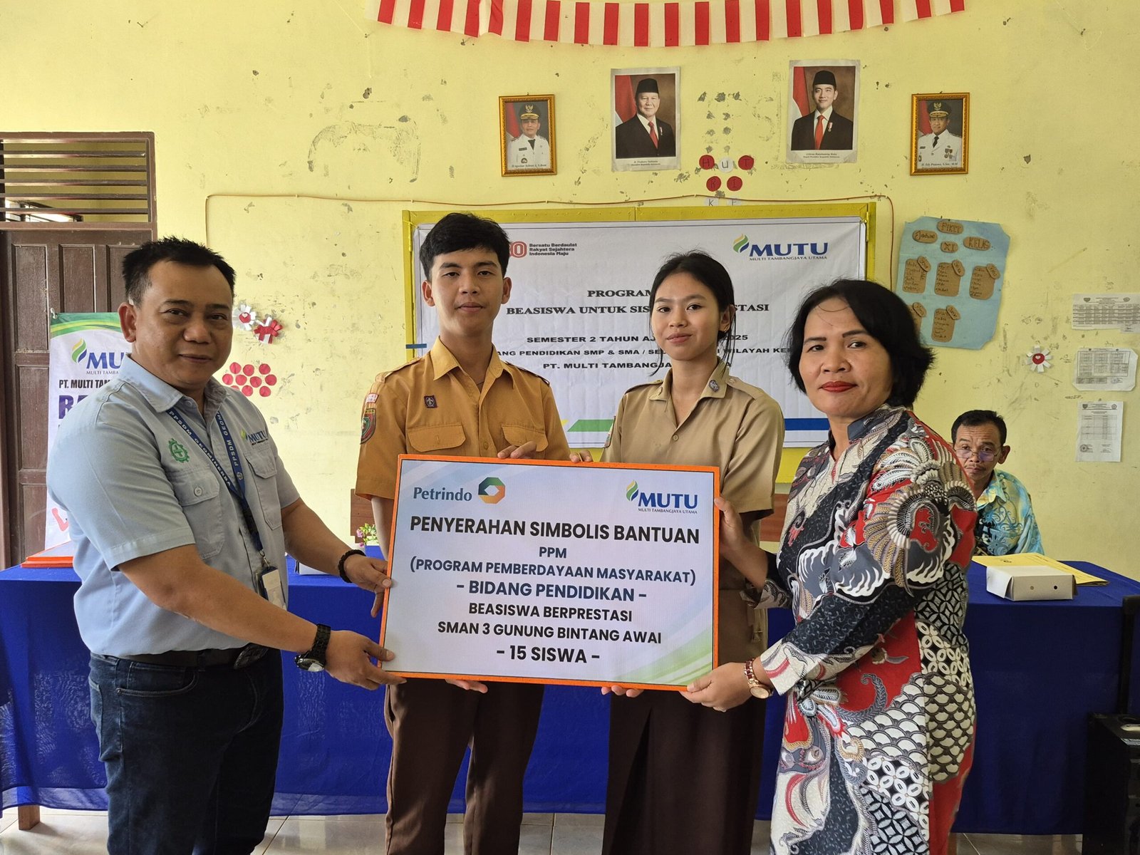 PT MUTU Salurkan Beasiswa Berprestasi bagi Siswa di Barito Selatan, Wujud Komitmen CSR di Bidang Pendidikan IMG 20251108 WA0010 scaled