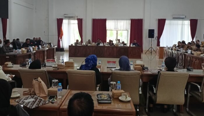 DPRD Barsel Gelar RDP Bahas Pelaksanaan APBD 2026