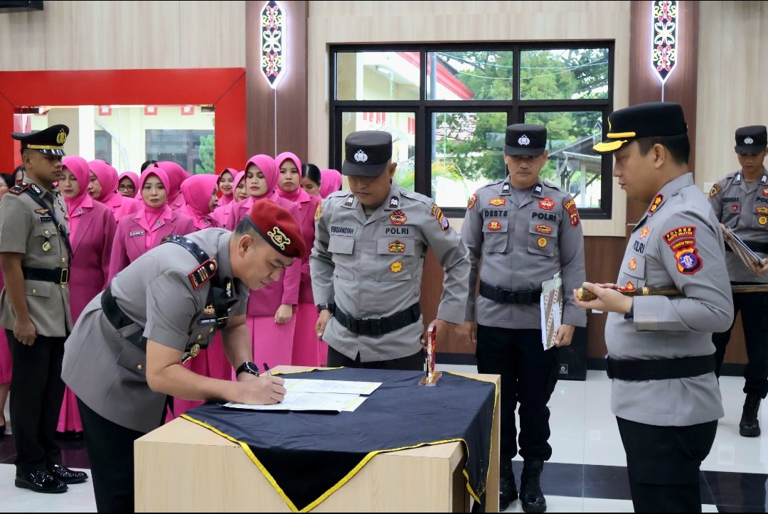 Regenerasi Kepemimpinan, Kapolres Barsel Pimpin Sertijab Pejabat Utama dan Kapolsek Screenshot 2026 06 12 18 45 42 43 f9ee0578fe1cc94de7482bd41accb329