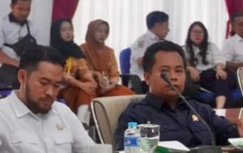 DPRD Barsel Tegaskan Tak Akan Diam, Ahmad Rizky Minta Perusahaan Penuhi Hak Ratusan Eks Pekerja DPRD Barsel Tegaskan Tak Akan Diam, Ahmad Rizky Minta Perusahaan Penuhi Hak Ratusan Eks Pekerja