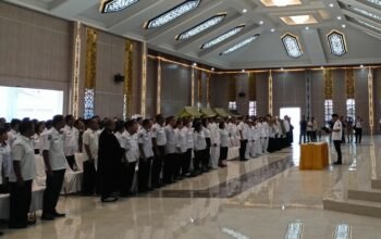 Bupati Barsel Kukuhkan 213 Pejabat, 111 Diantaranya Promosi Bupati Barsel Kukuhkan 213 Pejabat, 111 Diantaranya Promosi