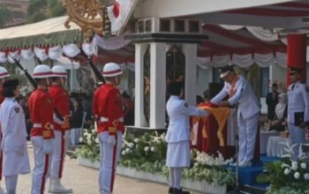 Eddy Raya Pimpin Upacara HUT ke-81 Kemerdekaan RI di Barsel Eddy Raya Pimpin Upacara HUT ke-81 Kemerdekaan RI di Barsel