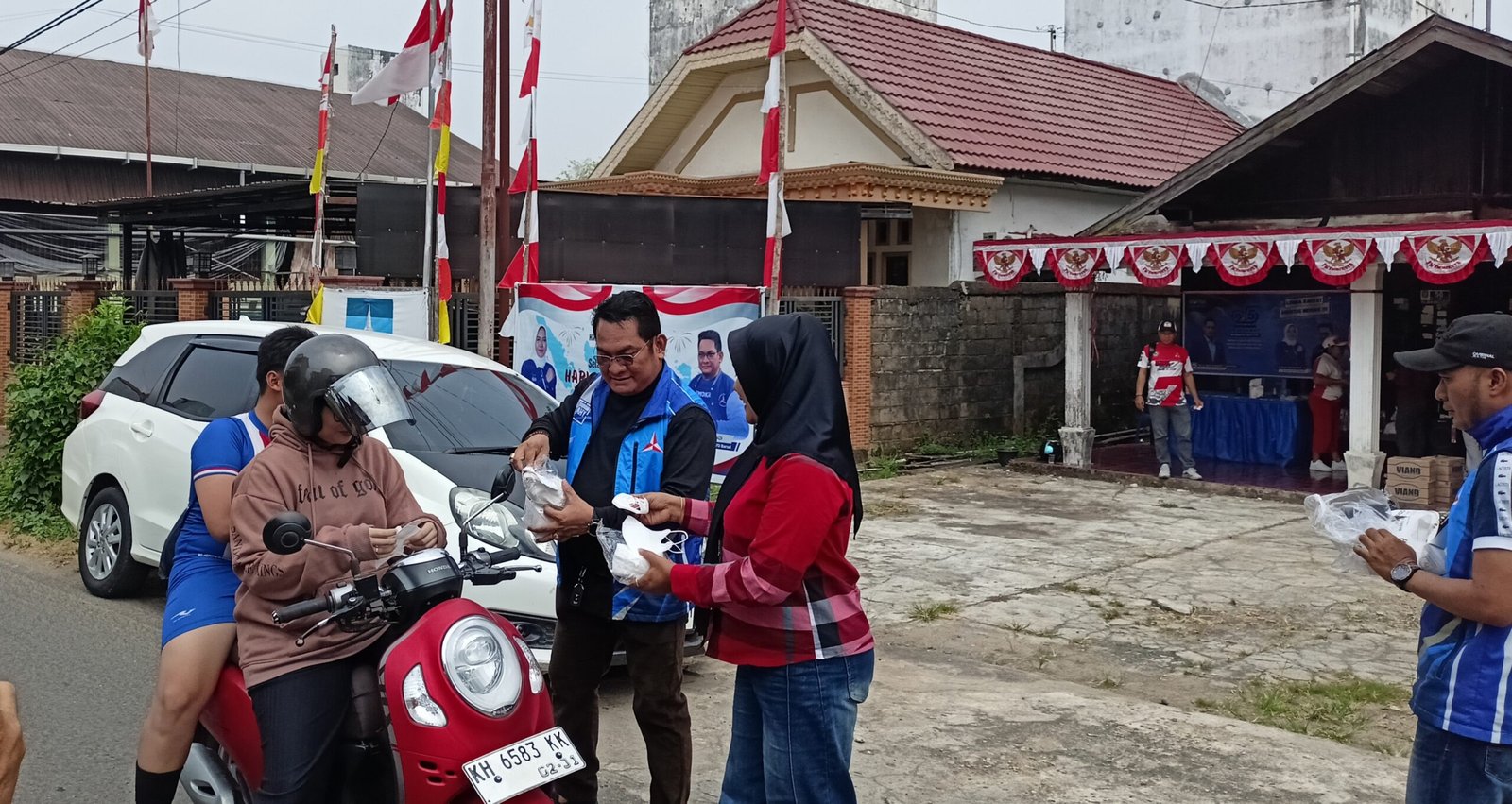 DPC Demokrat Barsel Semarakkan HUT Demokrat dan HUT RI Dengan Lomba Serta Bagi Masker IMG 20260823 131847 scaled