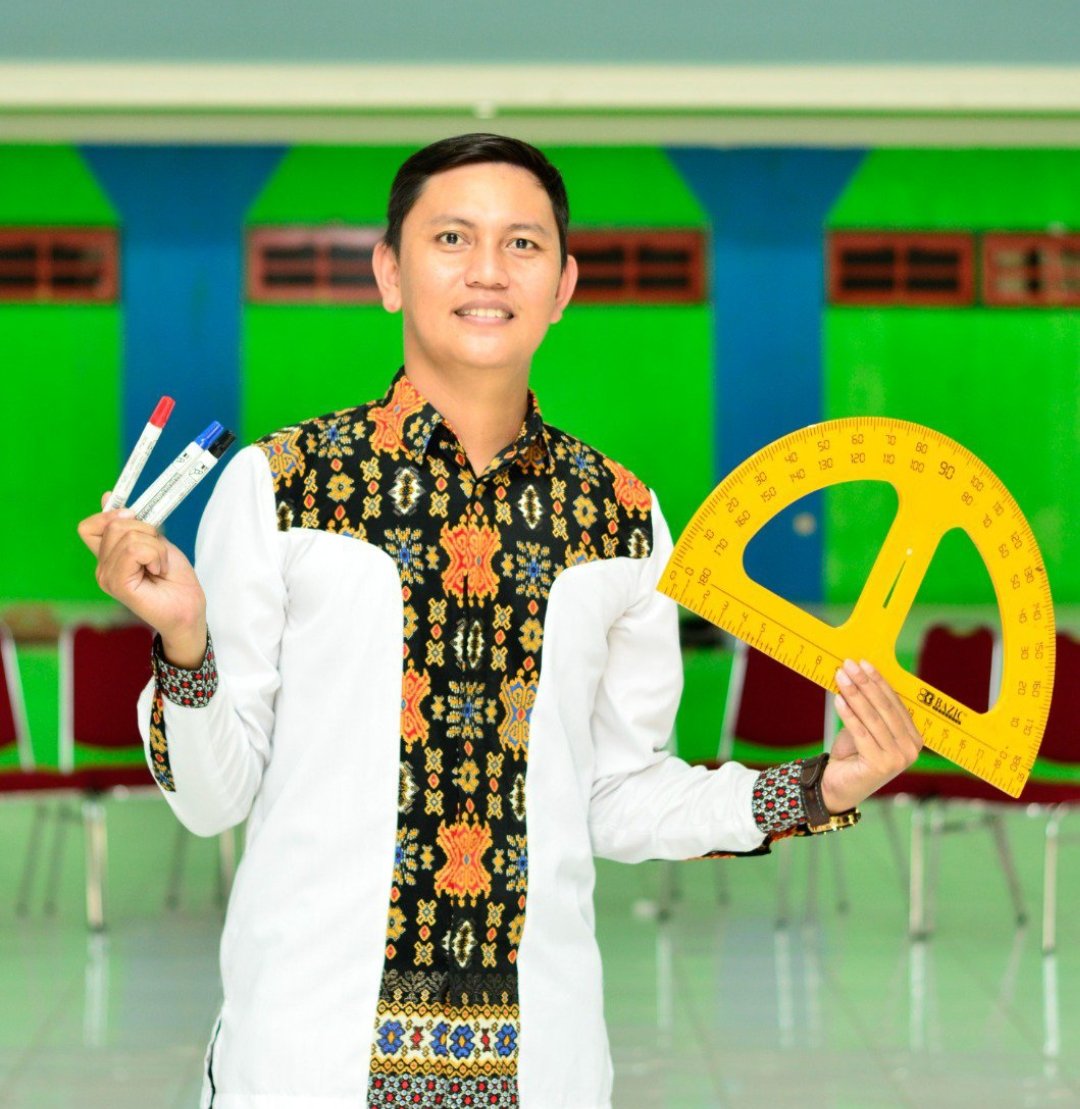 Pengalaman Terbaik Meningkatkan Minat Belajar Matematika Siswa Menggunakan Game-Based Learning Platform “Kahoot!” Screenshot 2026 08 08 21 33 10 48 6012fa4d4ddec268fc5c7112cbb265e7