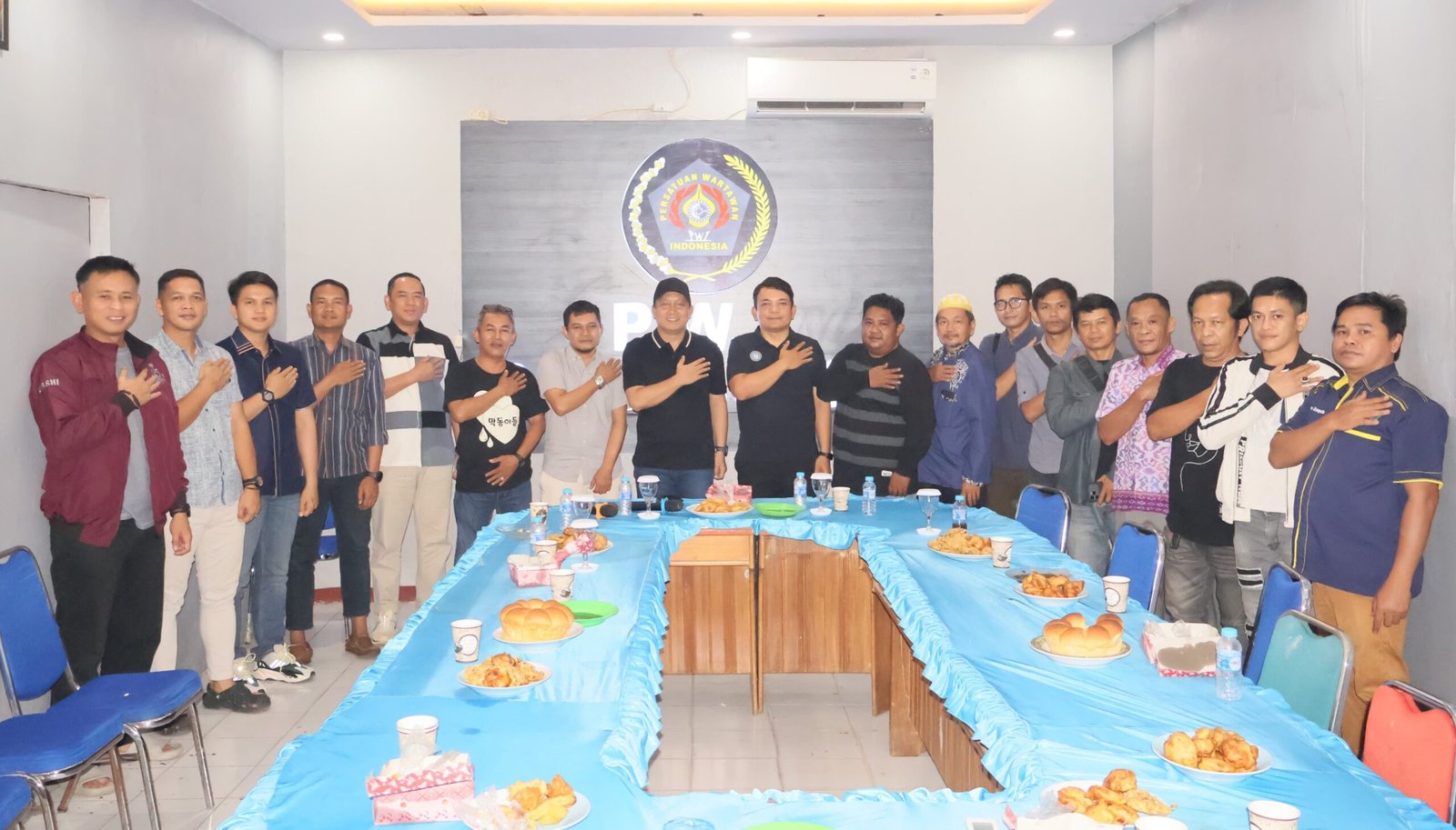 Jelang Tinggalkan Barsel, Kapolres Jecson Pamit ke PWI: Sinergi Pers dan Polri Harus Terus Terjaga IMG 20260904 011936 scaled