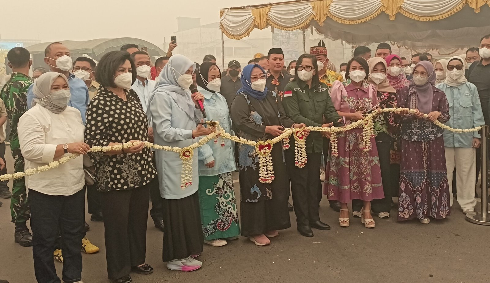 56 Ribu Kotak Makanan Gratis Dibagikan, HUT ke-67 Barsel Jadi Momentum Gerakkan Ekonomi Lokal IMG 20260920 162137 scaled