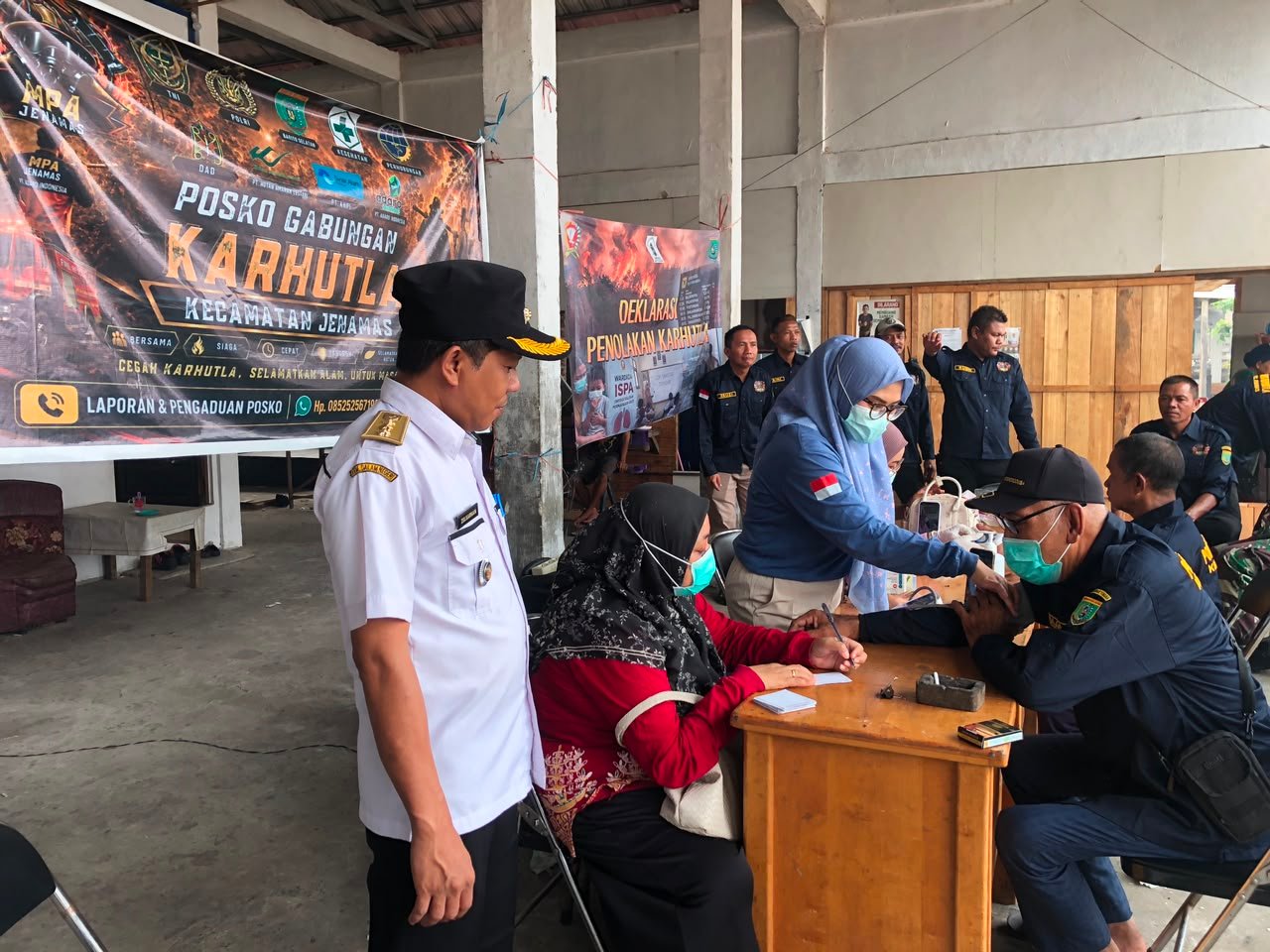 Camat Jenamas Pimpin Apel Posko Gabungan Karhutla, Relawan Dapat pakaian lapangan dan Cek Kesehatan Gratis IMG 20261014 WA0018