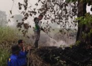Plt Camat Dusun Hilir Turun Langsung, Tim Gabungan Lakukan Pendinginan di Mangkatip