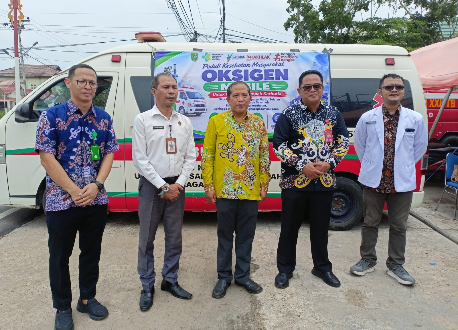 Dua Mobil Oksigen Dinkes Barsel Disiagakan Layani Warga Terdampak Karhutla Hingga Pelosok Desa IMG 20261028 131819 scaled